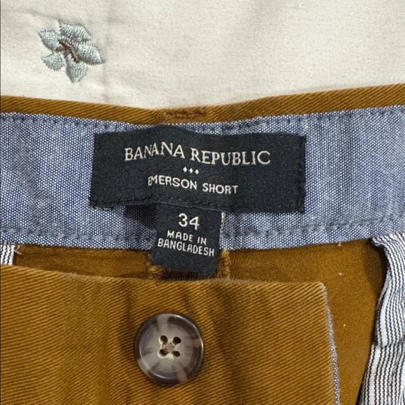 Banana Republic Tan Flat Front Shorts - Picture 2 of 4